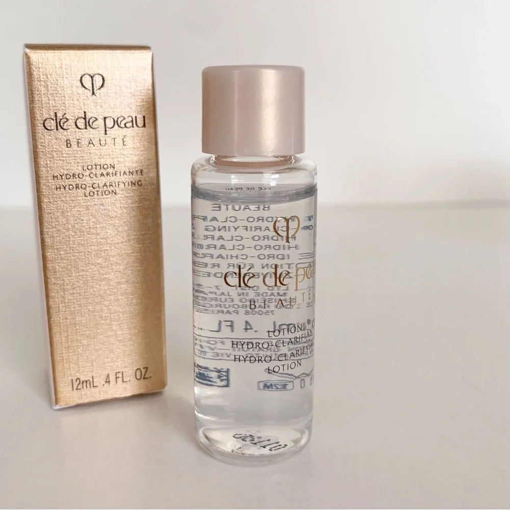 Cle de peau hydrating lotion